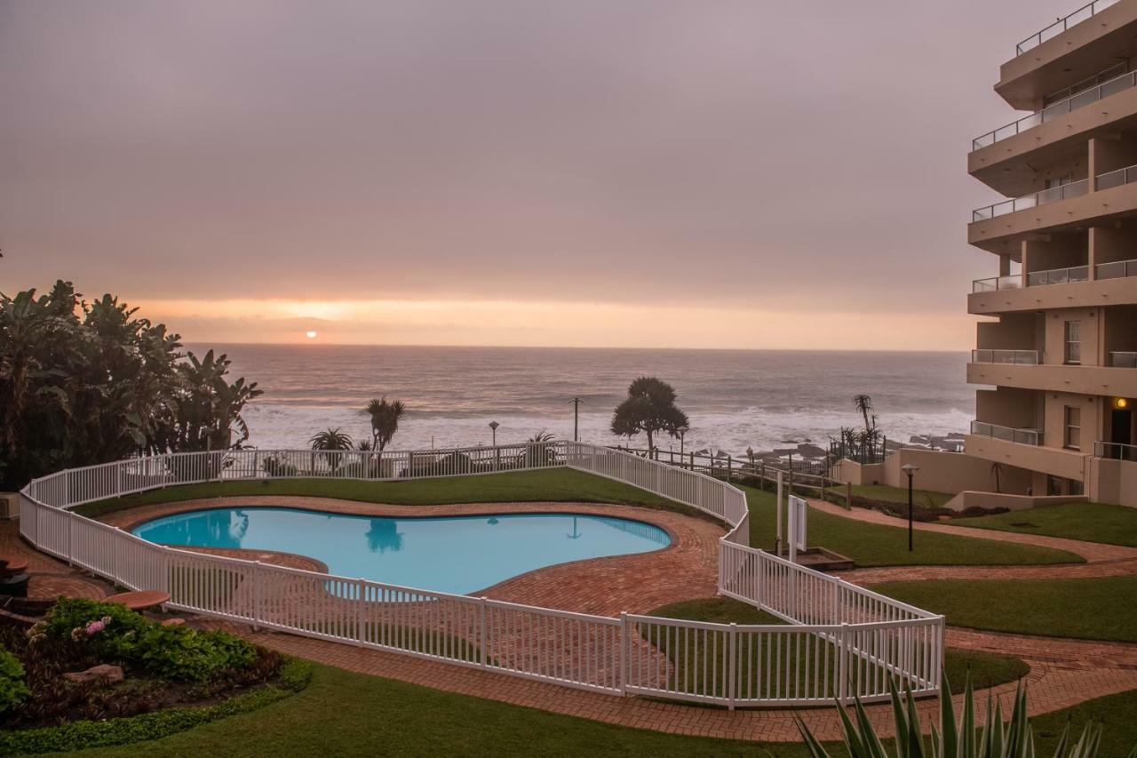 Sands Beach Breaks Beach Front Ballito Extérieur photo